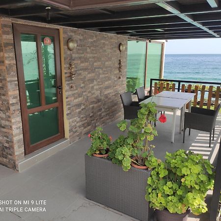 Hemingway Rooms In Happy Beach Varna Eksteriør bilde