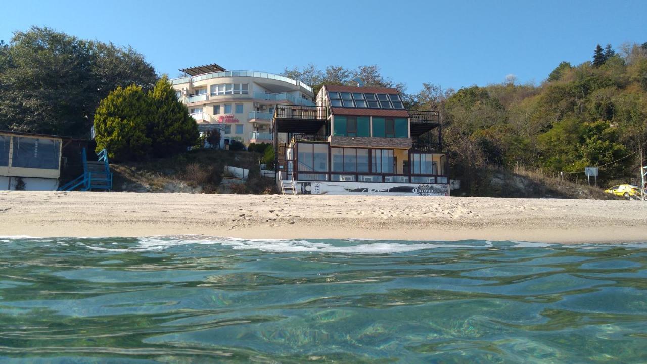 Hemingway Rooms In Happy Beach Varna Eksteriør bilde