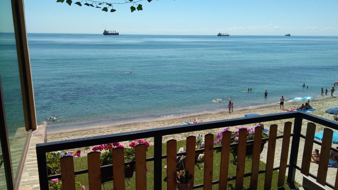 Hemingway Rooms In Happy Beach Varna Eksteriør bilde