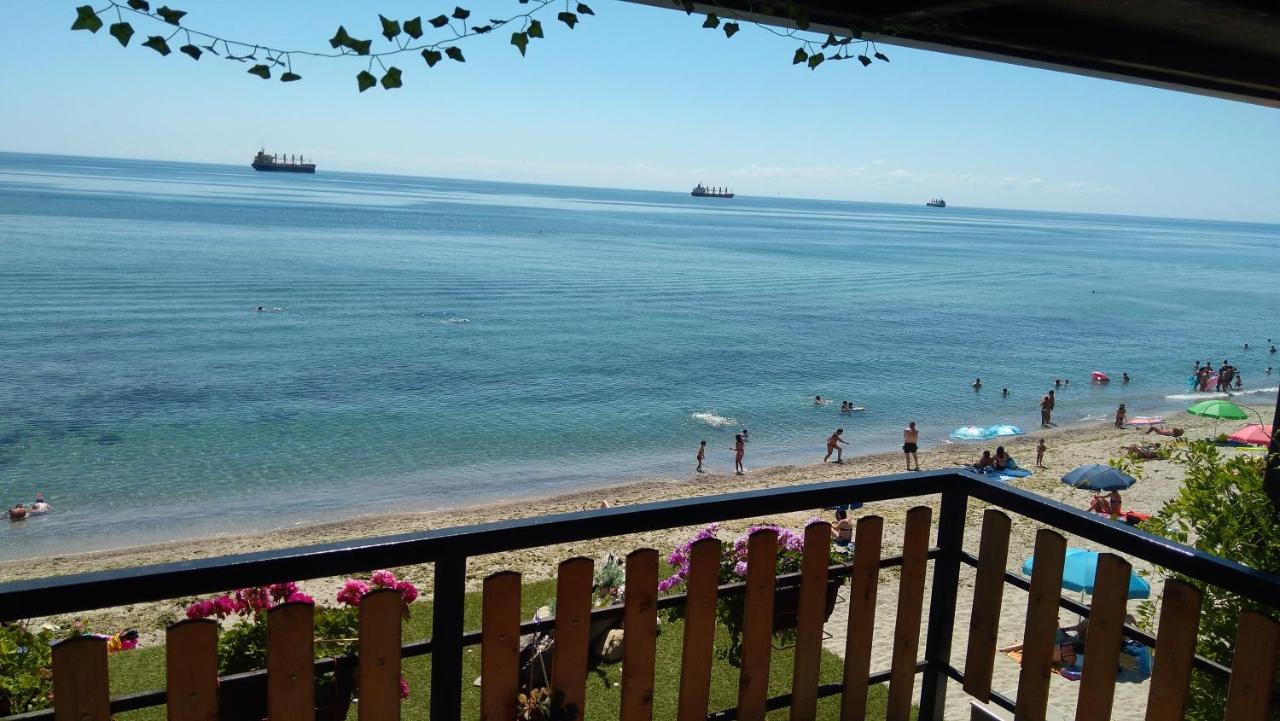Hemingway Rooms In Happy Beach Varna Eksteriør bilde