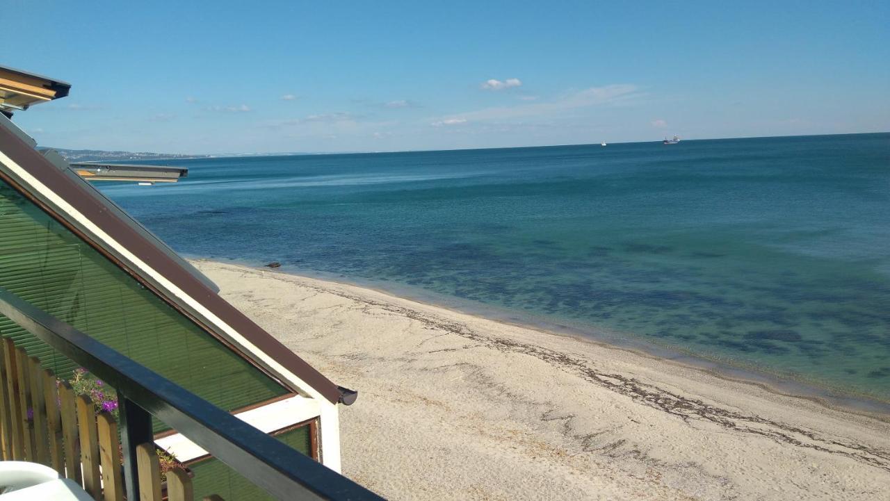 Hemingway Rooms In Happy Beach Varna Eksteriør bilde