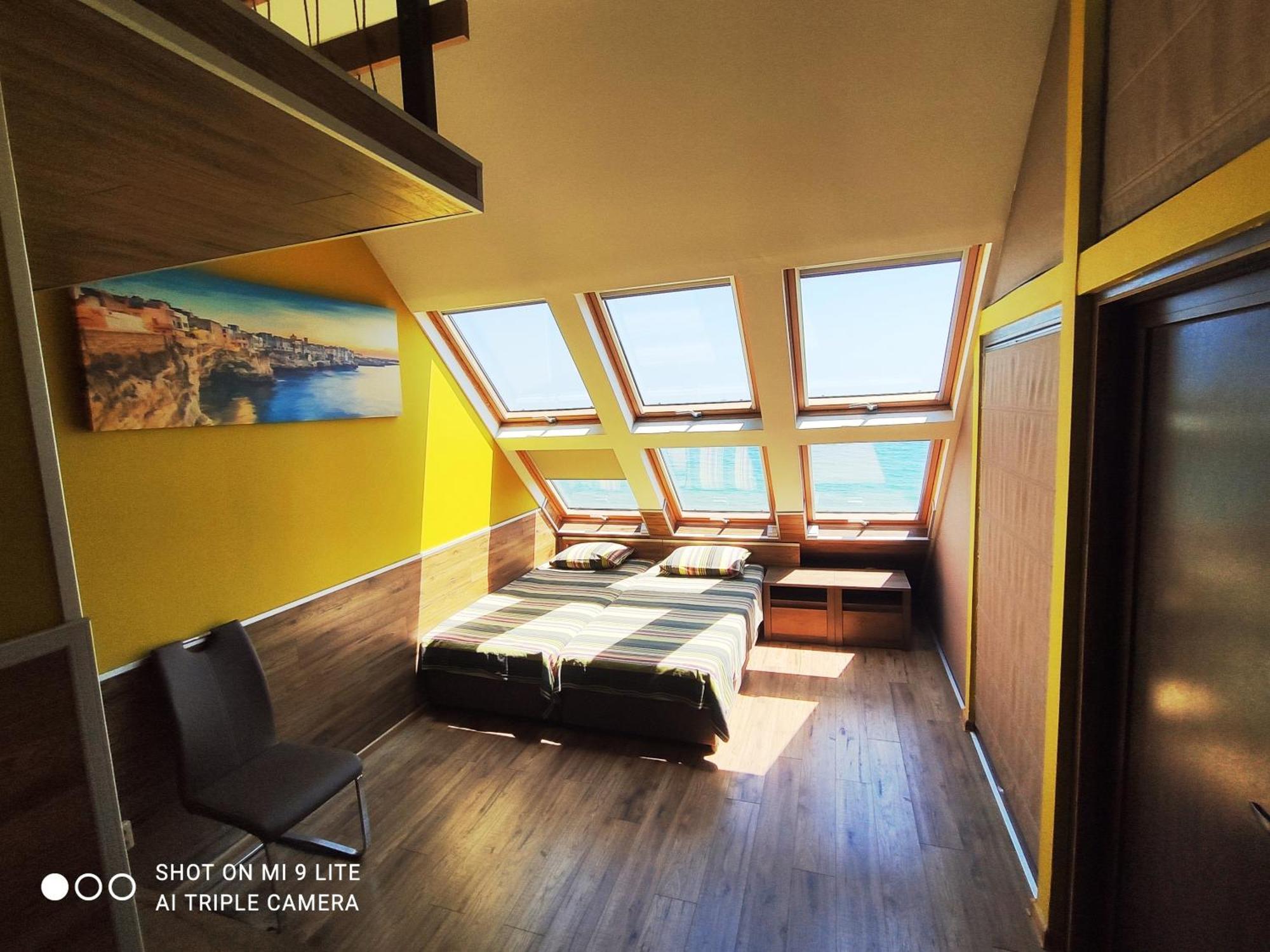 Hemingway Rooms In Happy Beach Varna Eksteriør bilde
